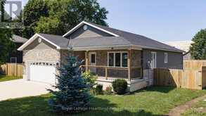 62 VICTORIA BOULEVARD | Clinton Ontario | Slide Image Two