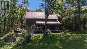 1075 LEONARD LAKE 2 ROAD | Bracebridge Ontario | Slide Image Thirty-eight