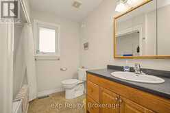 2 MANN AVENUE N | Parry Sound Ontario | Slide Image Sixteen