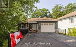 2 MANN AVENUE N | Parry Sound Ontario | Slide Image One