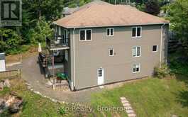 2 MANN AVENUE N | Parry Sound Ontario | Slide Image Thirty-four