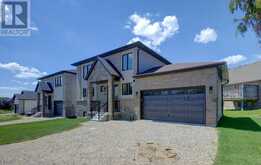 641 MARTIN STREET | Mount Forest Ontario | Slide Image Two