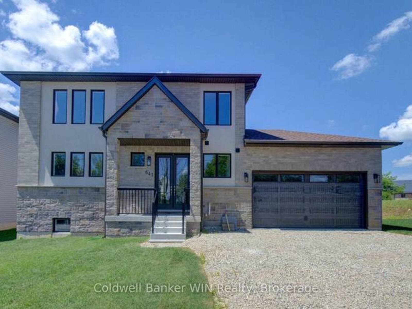 641 MARTIN STREET, Mount Forest, Ontario N0G 2L3