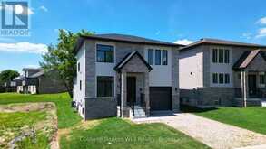 643 MARTIN STREET | Mount Forest Ontario | Slide Image Thirty-eight