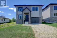 643 MARTIN STREET | Mount Forest Ontario | Slide Image Four