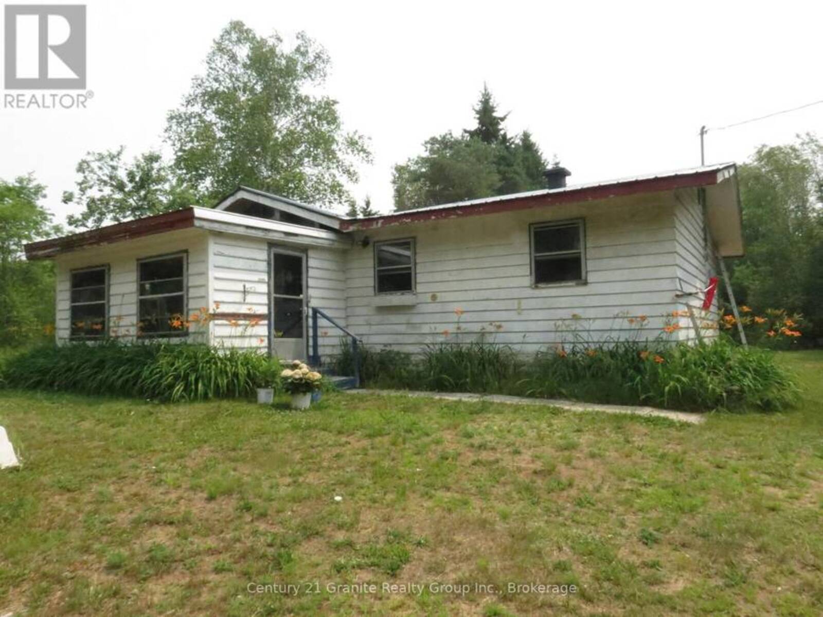 1060 BUTTERCUP DRIVE, Highlands East, Ontario K0L 3C0