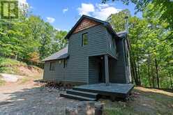 501 MOUNTAIN STREET | Haliburton Ontario | Slide Image Four