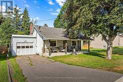 28 HARRIET STREET | Penetanguishene Ontario | Slide Image One