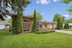 490 GARAFRAXA STREET E | Fergus Ontario | Slide Image Seven