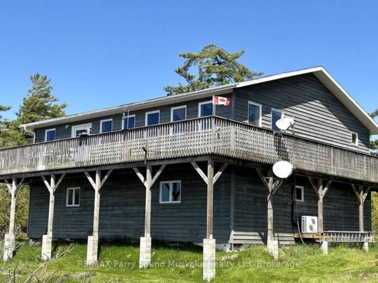 16 B55 ISLAND, MacTier, Ontario P0C 1H0