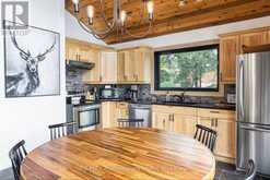 1325 WATTS ROAD | Haliburton Ontario | Slide Image Ten