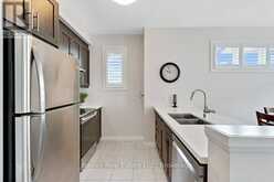 7 BACON LANE | Ancaster Ontario | Slide Image Twelve