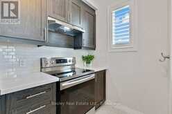 7 BACON LANE | Ancaster Ontario | Slide Image Seventeen