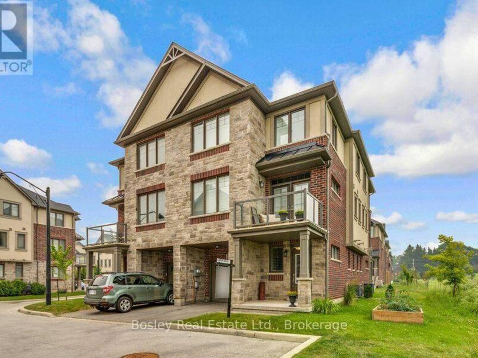 7 BACON LANE, Ancaster, Ontario L9G 0H2