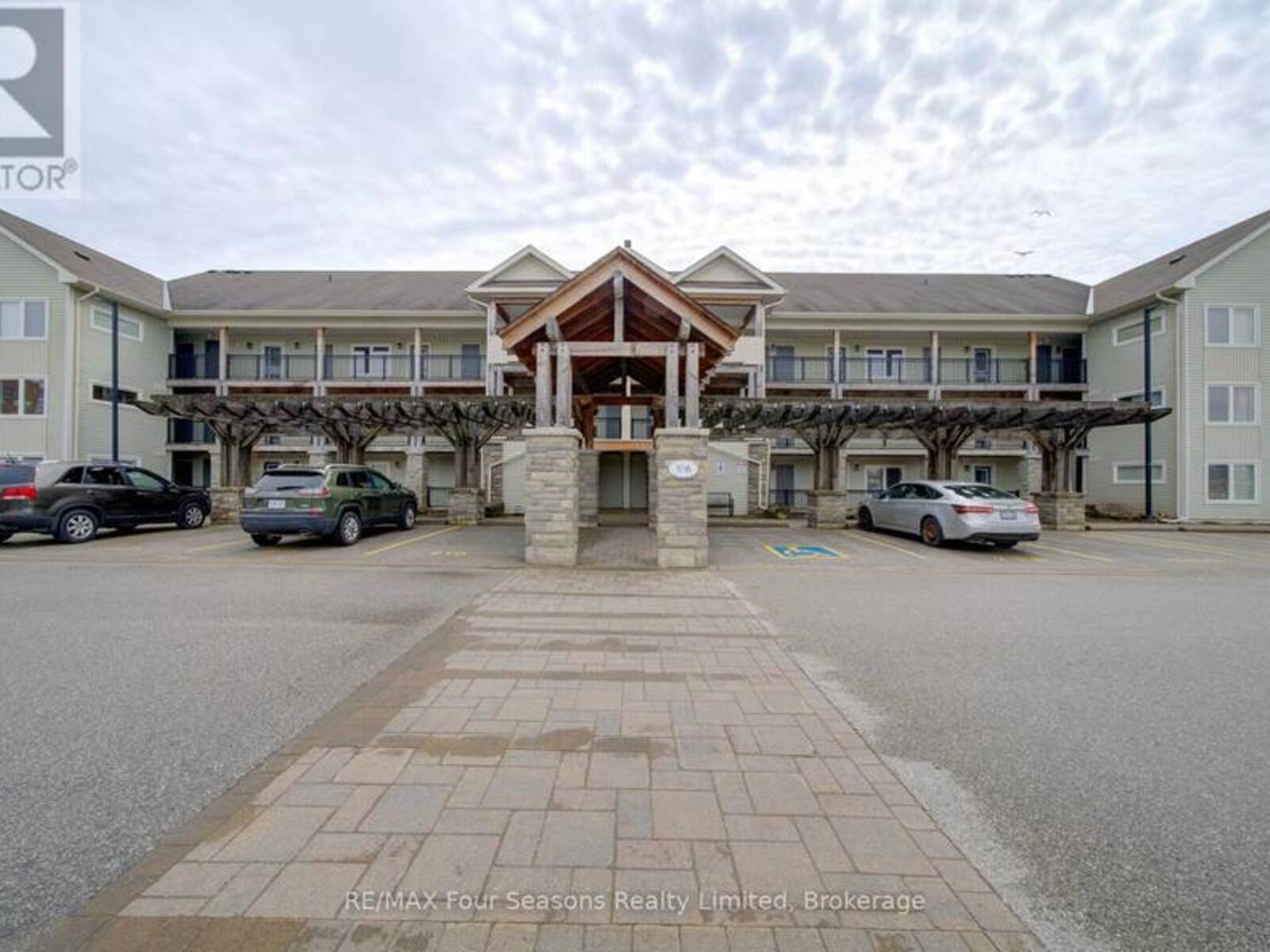 105 - 6 BRANDY LANE DRIVE, Collingwood, Ontario L9Y 0X4