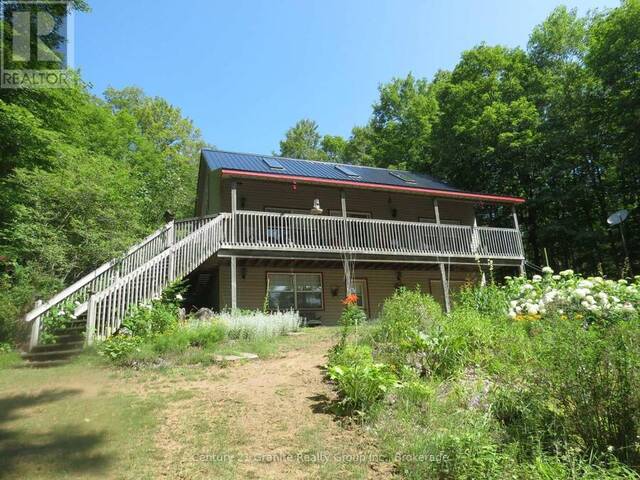 1562 TUSK TRAIL Dysart et al Ontario, K0L 1X0 - 3 Bedrooms Waterfront Home For sale