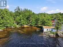 1211 WALDMERE ROAD | Bracebridge Ontario | Slide Image Six