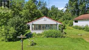 1654 VIKING MARINA ROAD | Waubaushene Ontario | Slide Image Three
