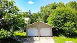3 MAGNET ROAD | Magnetawan Ontario | Slide Image Ten