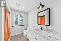 38 PAYETTE DRIVE | Penetanguishene Ontario | Slide Image Thirteen