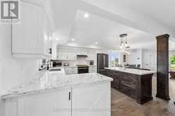 38 PAYETTE DRIVE | Penetanguishene Ontario | Slide Image Five