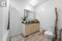 73 QUEEN STREET | Ripley Ontario | Slide Image Eighteen