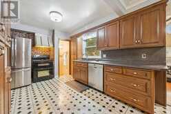 195 VICTORIA ROAD N | Guelph Ontario | Slide Image Ten