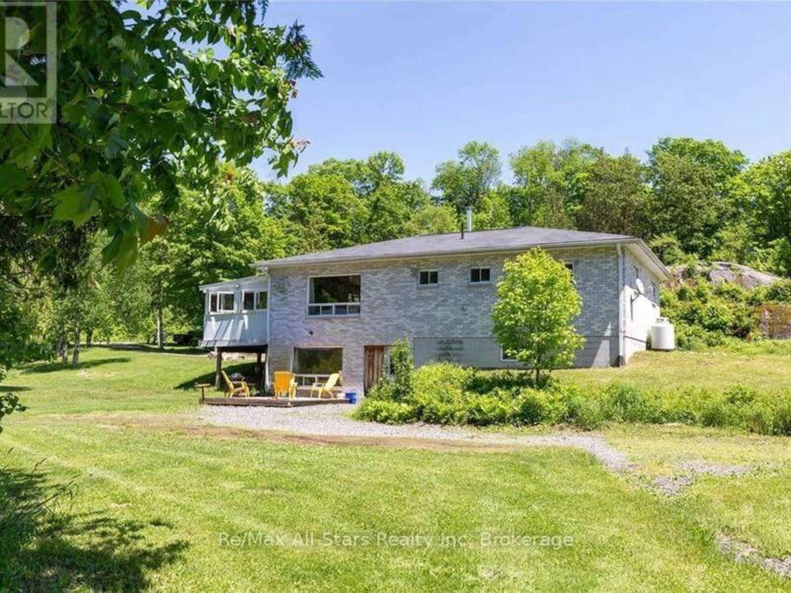 410 ETWELL ROAD, Huntsville, Ontario P1H 2J2