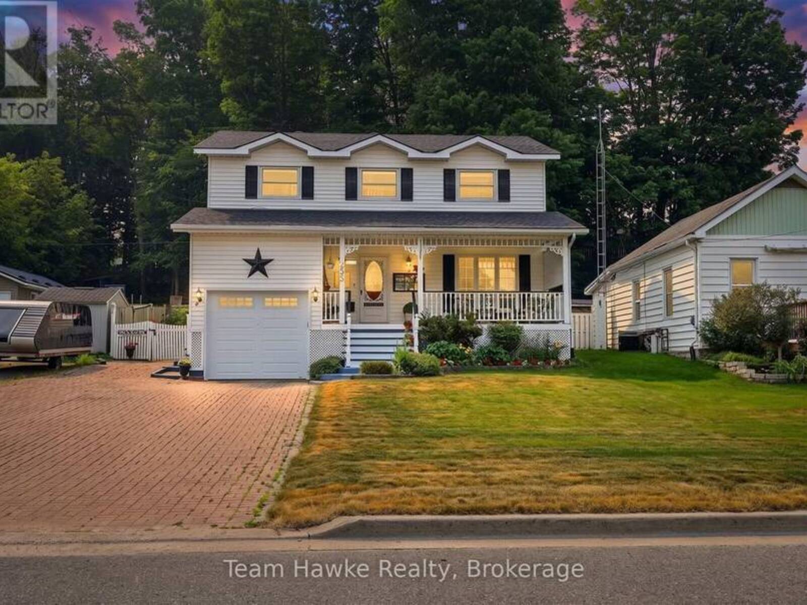255 HANLY STREET, Midland, Ontario L4R 2N8