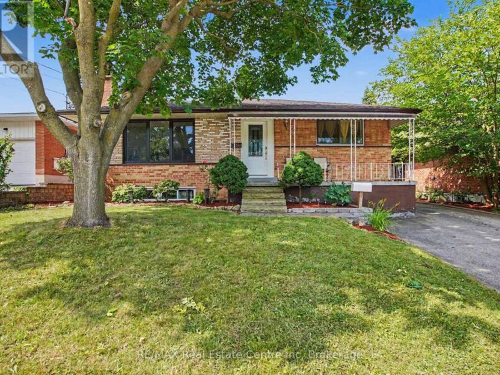 91 DUMBARTON STREET, Guelph, Ontario N1E 3T5