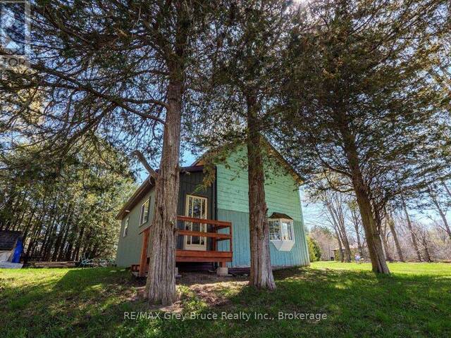 130 CROOKED HILL ROAD South Bruce Peninsula Ontario, N0H 1A0 - 2 Bedrooms Home For Sale