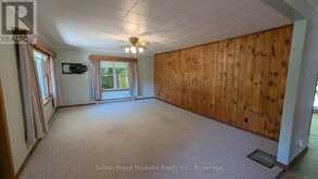 66 HANES ROAD | Huntsville Ontario | Slide Image Ten
