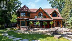 1040 7TH HEAVEN LANE | Bracebridge Ontario | Slide Image Six