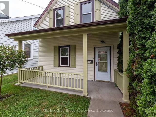 1131 3RD AVENUE W Owen Sound Ontario, N4K 4P9 - 2 Bedrooms Home For Sale