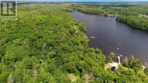 24 SOUTH CRANE LAKE ROAD | The Archipelago Ontario | Slide Image Sixteen