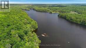 24 SOUTH CRANE LAKE ROAD | The Archipelago Ontario | Slide Image Three