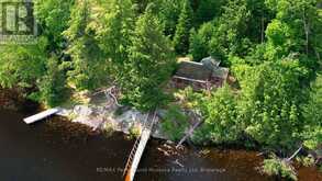 24 SOUTH CRANE LAKE ROAD | The Archipelago Ontario | Slide Image Four