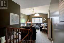 521 NELSON STREET | Stratford Ontario | Slide Image Nineteen