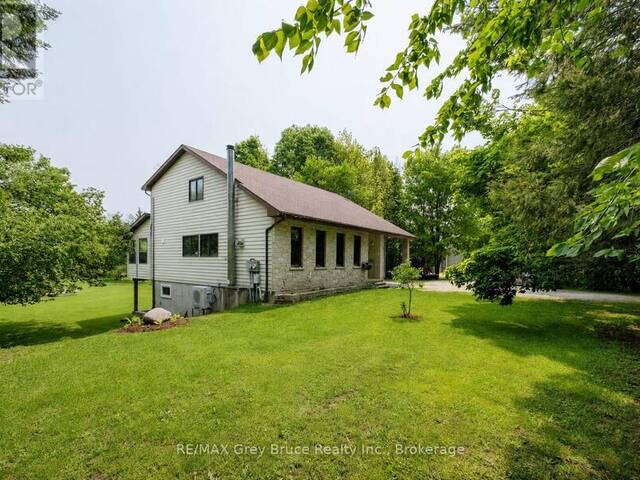 1033 BRUCE ROAD 9 Georgian Bluffs Ontario, N0H 2T0 - 3 Bedrooms Home For Sale