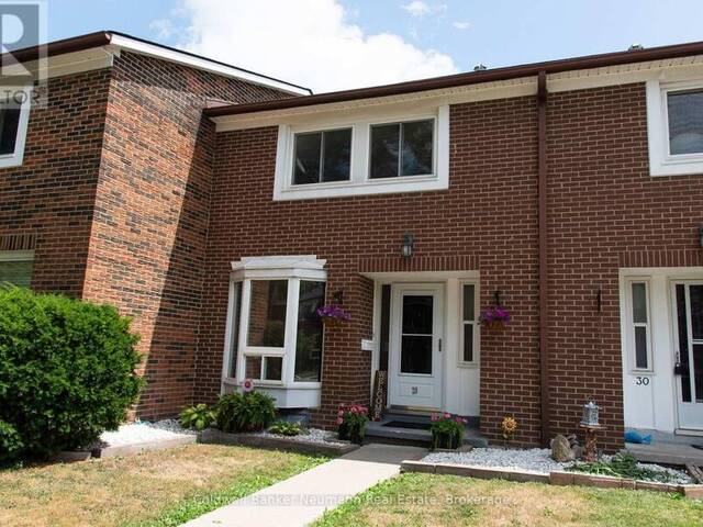 29 - 121 BAGOT STREET Guelph Ontario, N1H 5T8 - 3 Bedrooms Condo For Sale