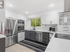 647 LYNX LAKE ROAD Huntsville Ontario, P1H 2J3