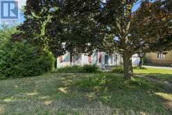 190 WINEWOOD AVENUE W | Gravenhurst Ontario | Slide Image Three