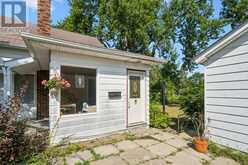 190 WINEWOOD AVENUE W | Gravenhurst Ontario | Slide Image Six
