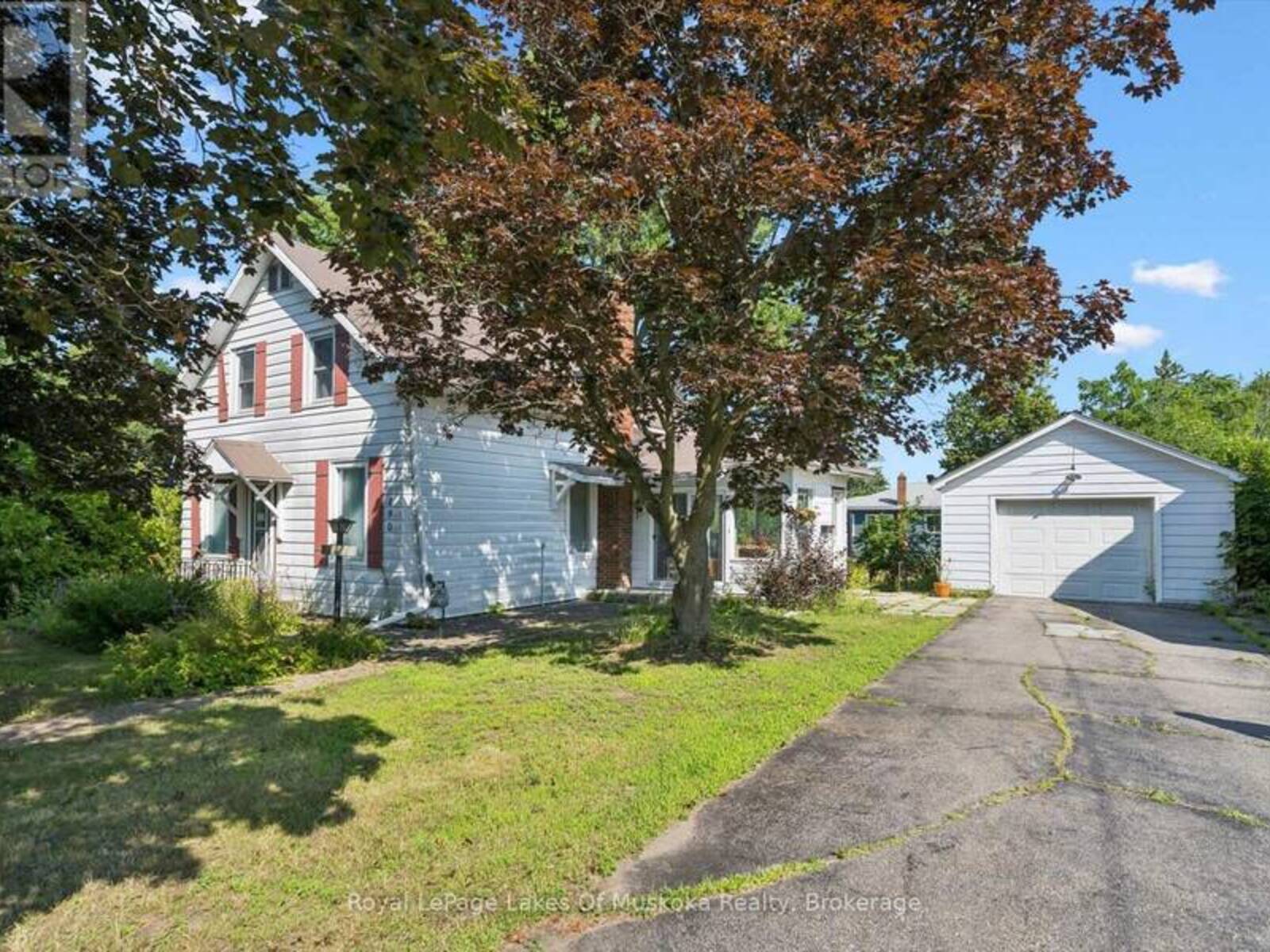 190 WINEWOOD AVENUE W, Gravenhurst, Ontario P1P 1E6