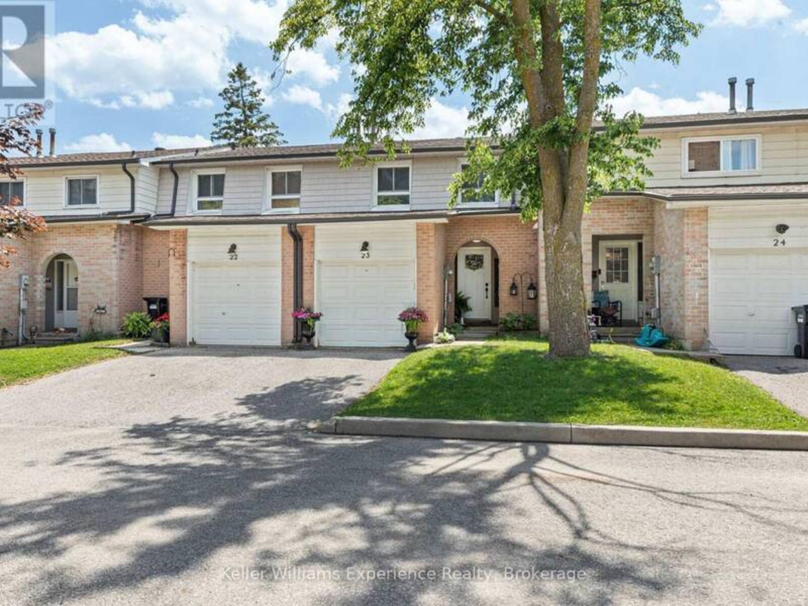 23 - 2 BERNICK DRIVE, Barrie, Ontario L4M 5K4