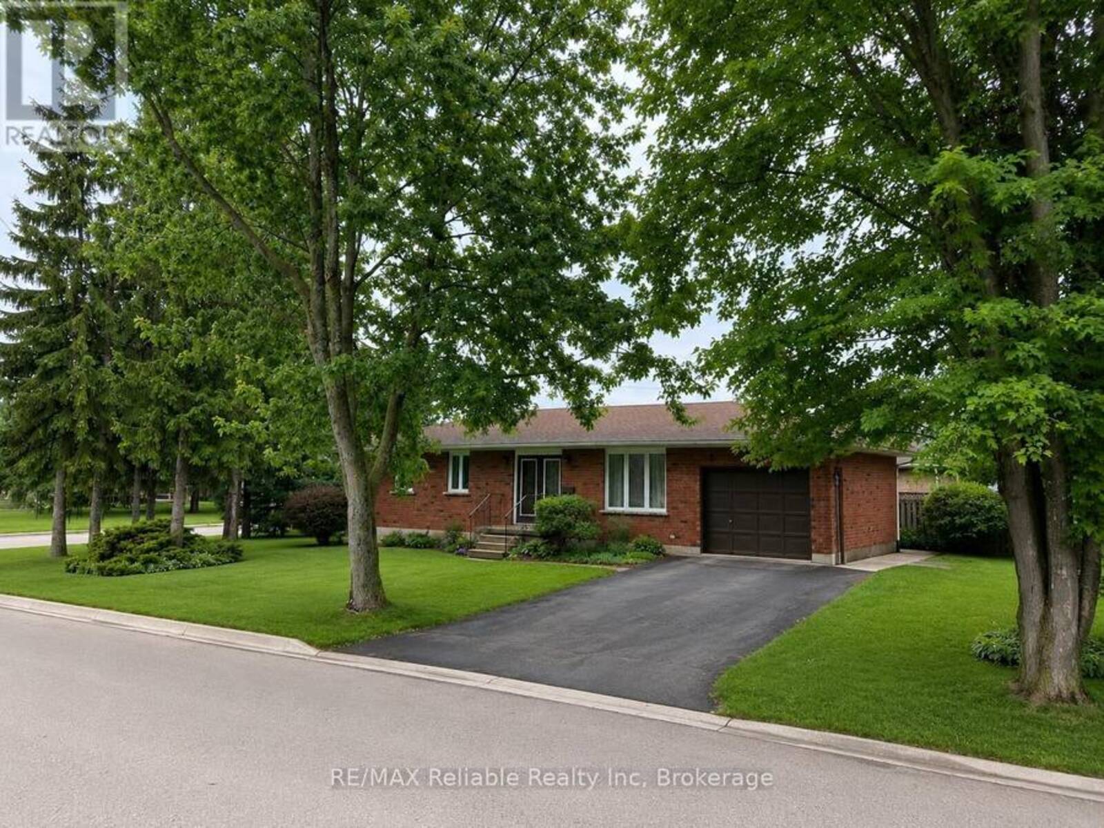 31 COBOURG STREET, West Perth, Ontario N0K 1N0