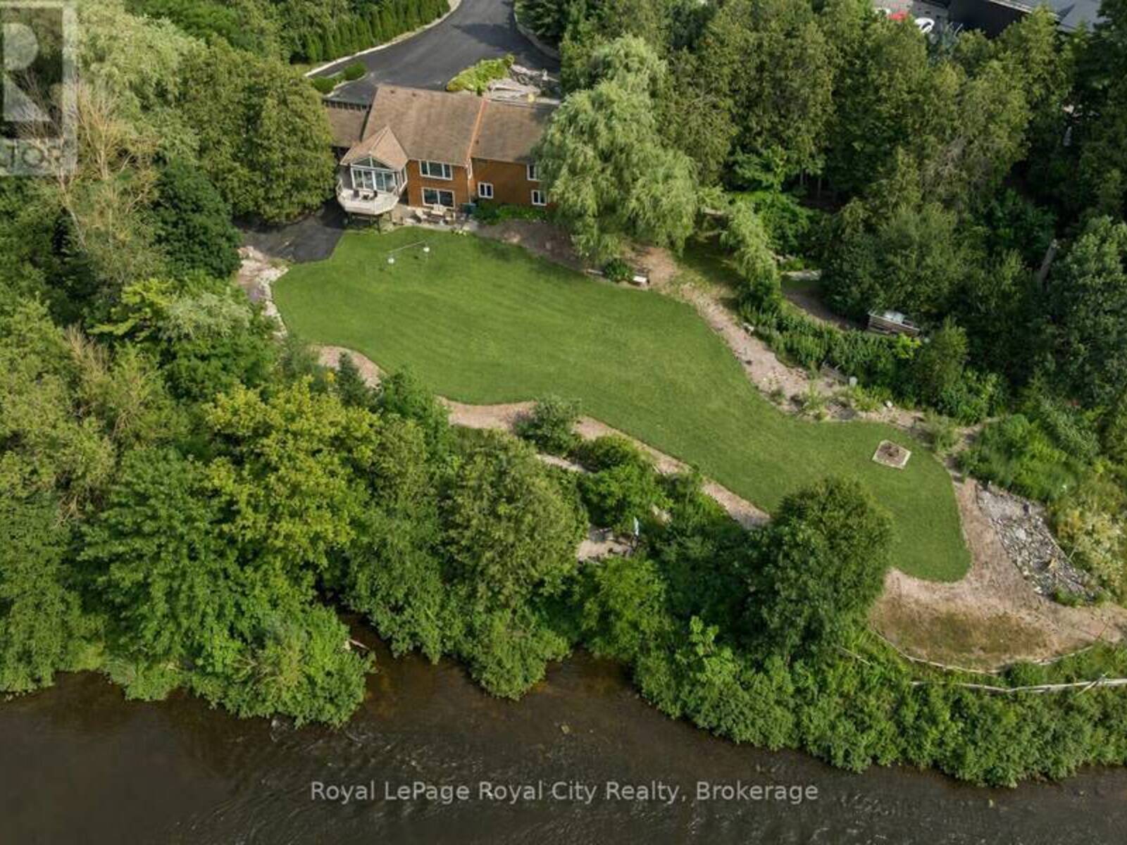 8060 WELLINGTON 18 ROAD, Fergus, Ontario N1M 2W5