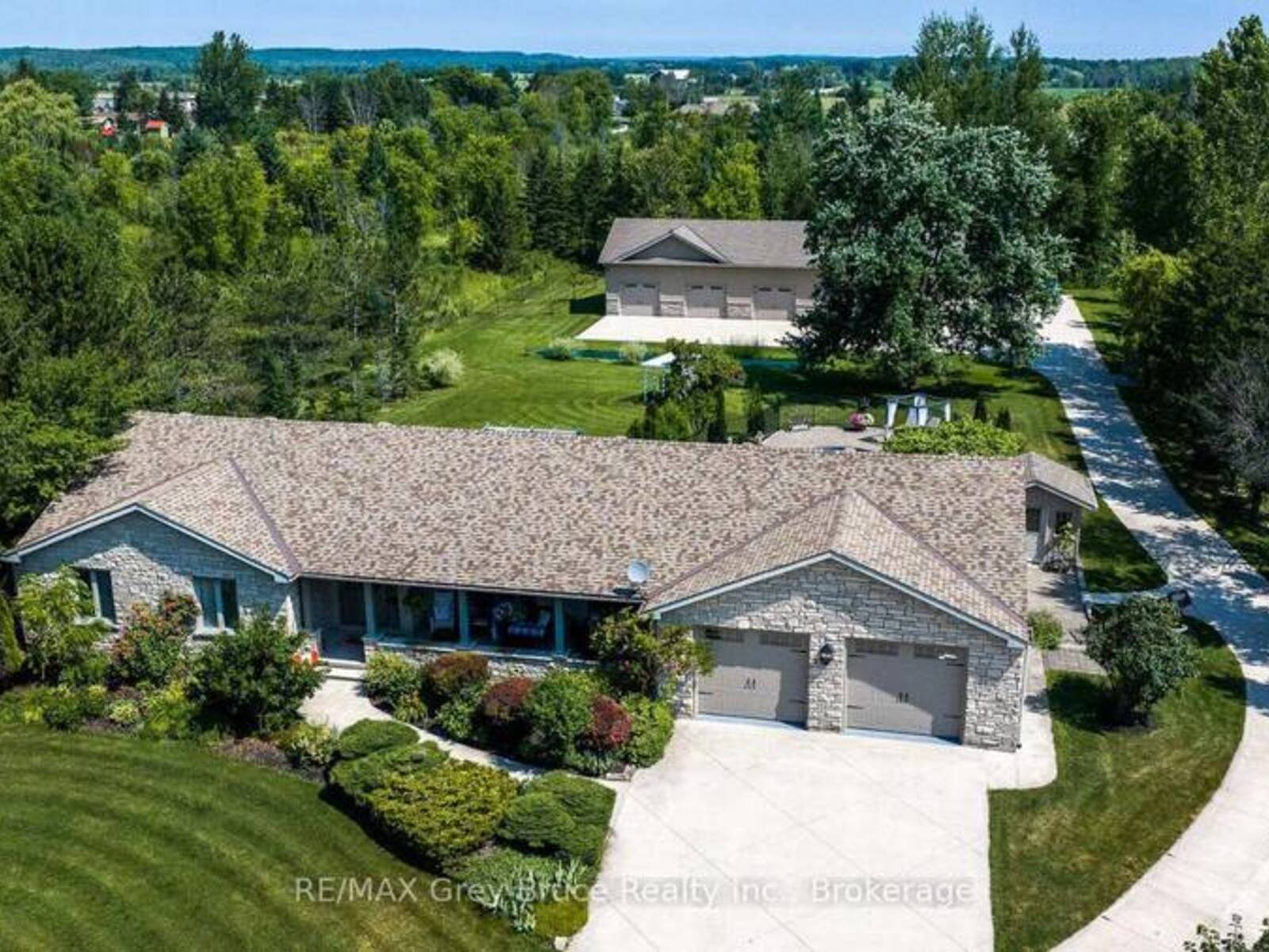 913 27TH STREET W, Owen Sound, Ontario N4K 5N4