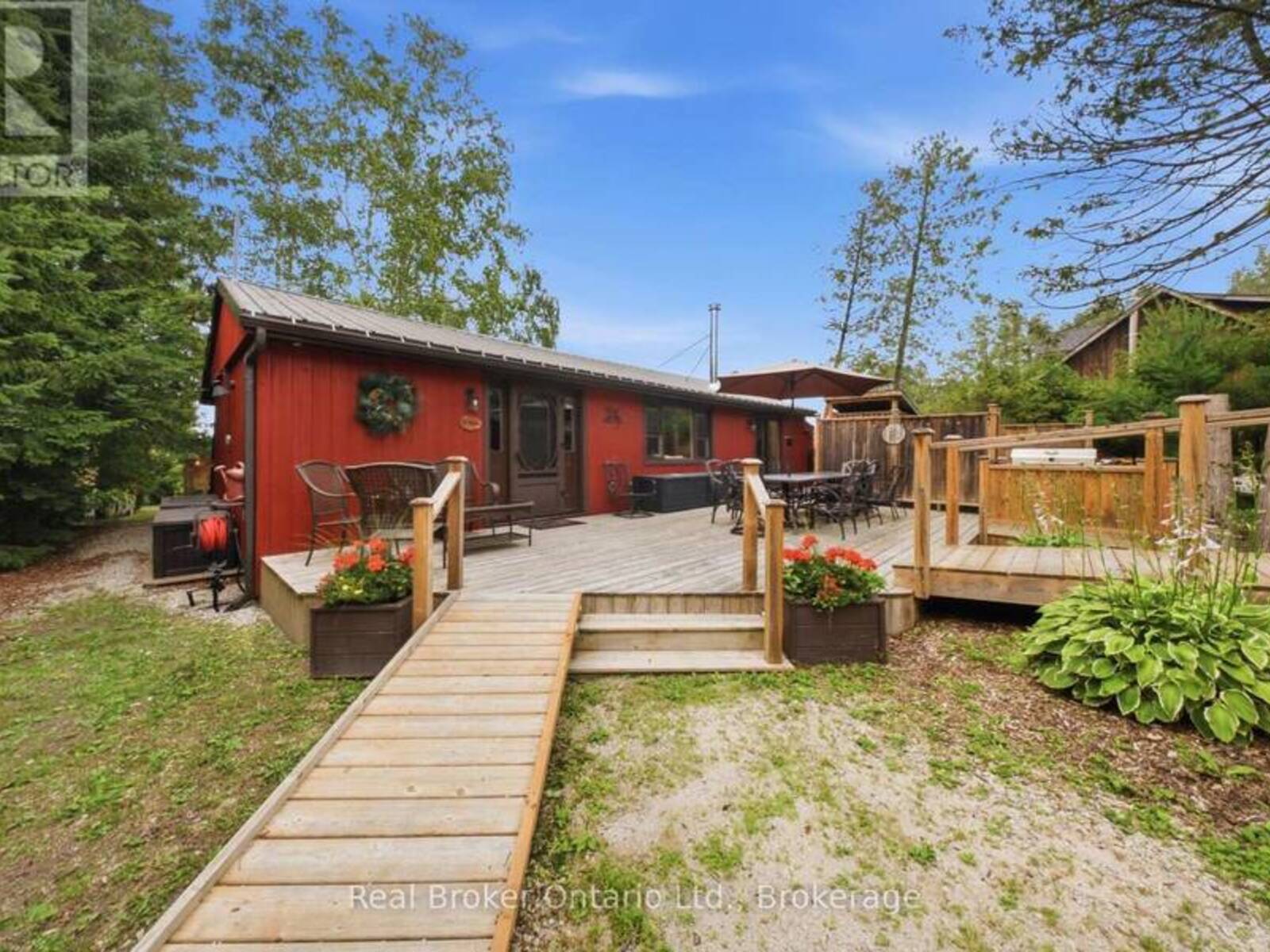 111 WILSON DRIVE, Georgian Bluffs, Ontario N0H 2T0