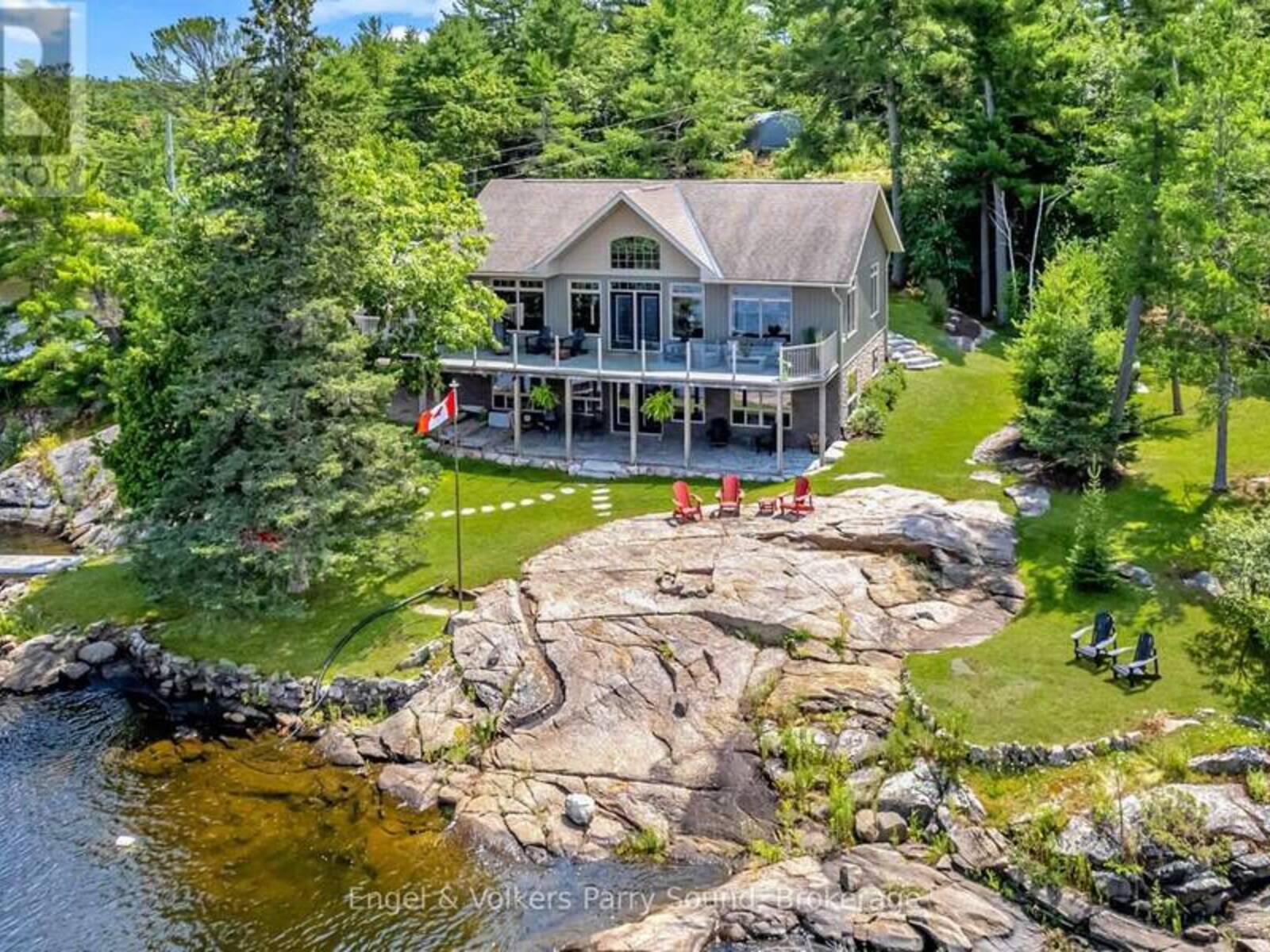247 SOUTH SHORE ROAD, Pointe au Baril, Ontario P0G 1K0